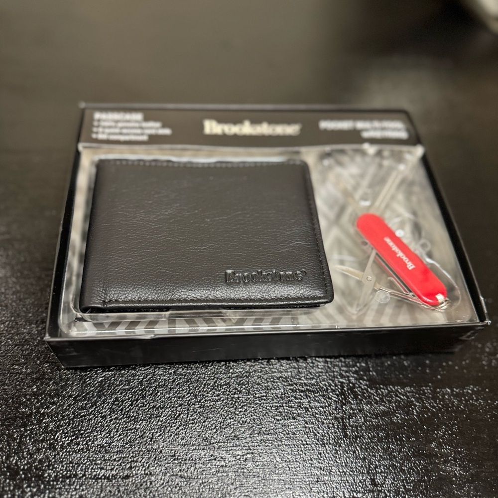 Leather Black Brookstone Wallet With Pocket Multi Tool Keyring NWT - Picture 5 of 9